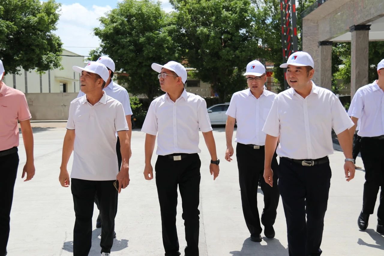 護航力源科技二期廠房項目建設(shè)！區(qū)政府開展項目建設(shè)督導(dǎo)工作